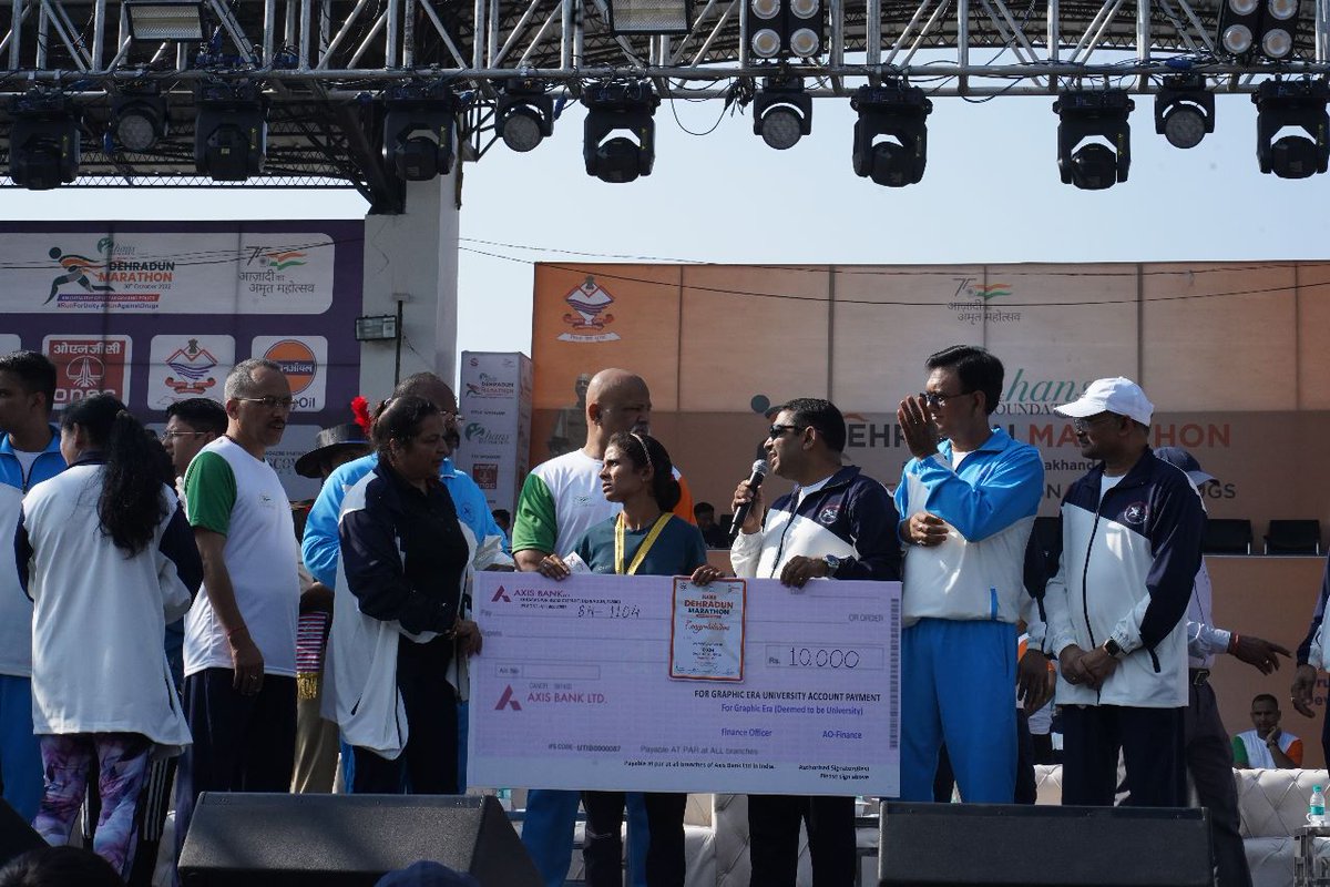 DehradunPolice's tweet image. #DehradunMarathon2022- जीत और हार सोच पर निर्भर करती है, विश्वास करोगे तो हारोगे और विश्वास करोगे तो जीतोगे.. #उत्तराखंड पुलिस मैराथन #RunForUnity #RunAgainstDrugs