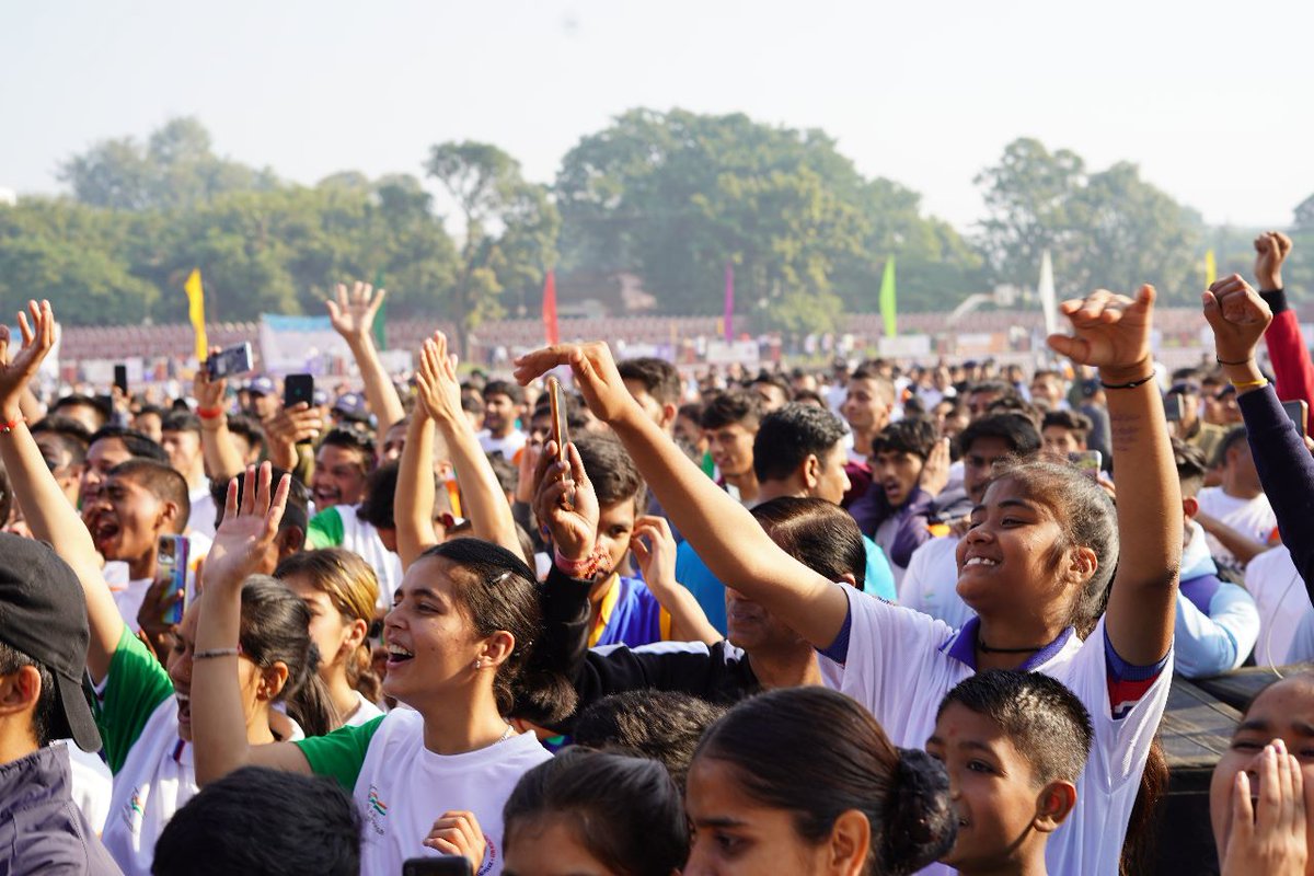 DehradunPolice's tweet image. #DehradunMarathon2022- जीत और हार सोच पर निर्भर करती है, विश्वास करोगे तो हारोगे और विश्वास करोगे तो जीतोगे.. #उत्तराखंड पुलिस मैराथन #RunForUnity #RunAgainstDrugs