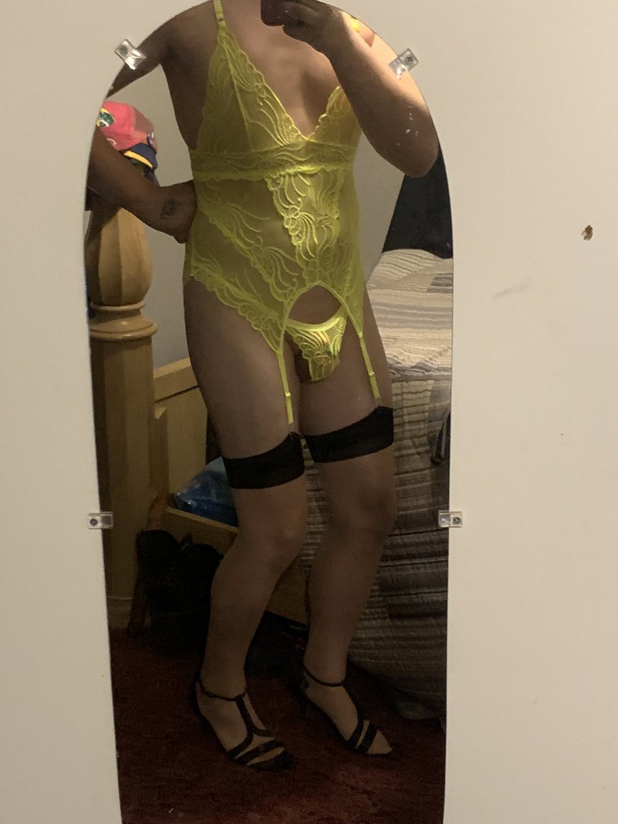 jaydrum694's tweet photo. Day 29 of Locktober- bought myself another cute outfit now if only someone would peg me in it #sissy #betasissy #chastitysissy #locktober #pegme #crossdresser https://t.co/ubVg1O6z5U