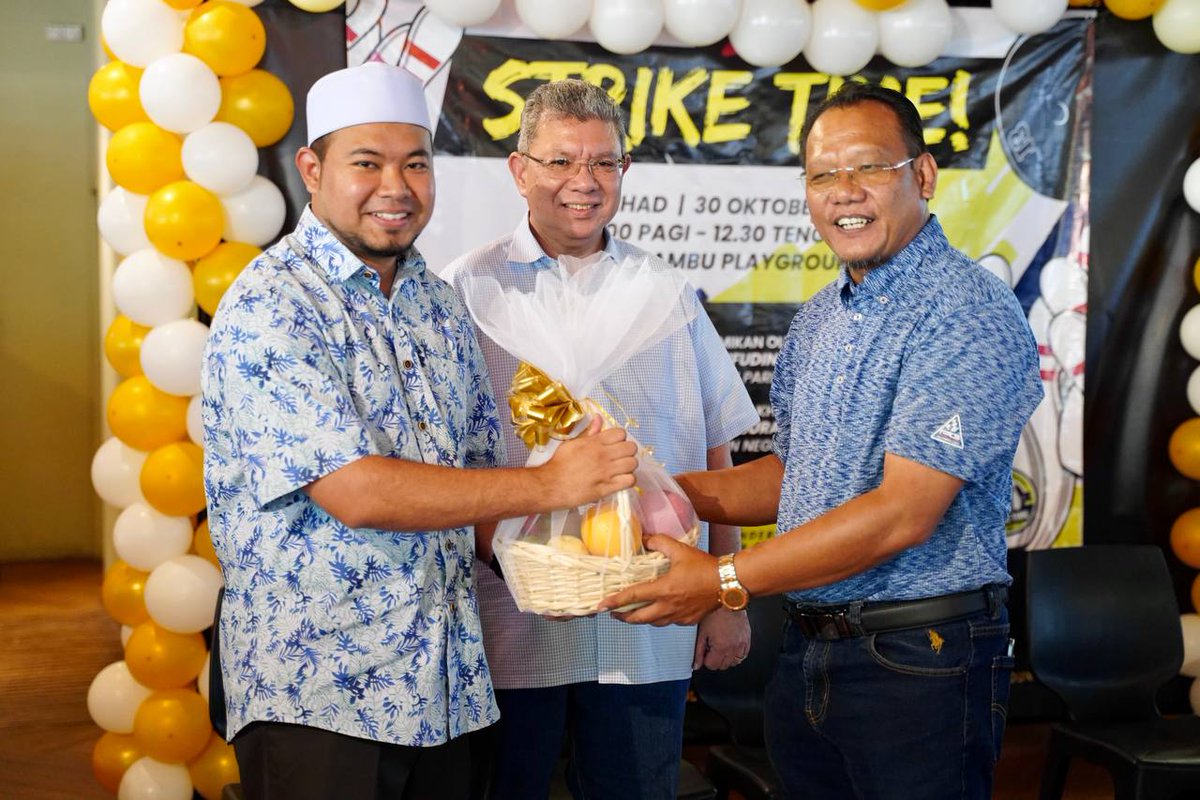 saifuddinabd's tweet photo. Merasmikan Pertandingan Bowling Mesra Muafakat anjuran @PASPusat IM melibatkan 88 peserta yang juga dimeriahkan oleh 200 warga setempat.

Syabas &amp; tahniah kepada semua yang mengambil bahagian serta Muslimat PAS IM atas sambutan menggalakkan dalam aktiviti santai seperti ini. https://t.co/WeM0jWeONo