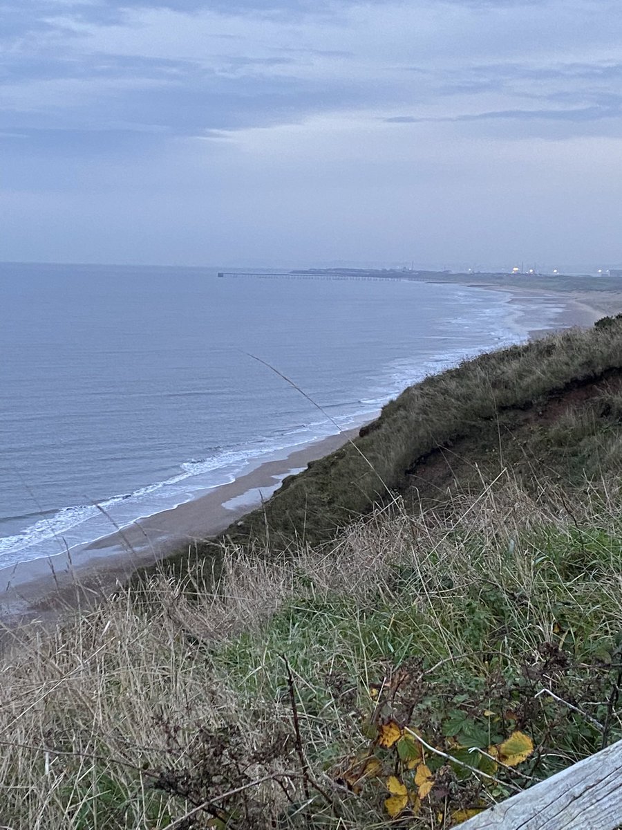 VickyMccrory's tweet photo. Morning walks with the pooch #view #sunrise #morningwalks https://t.co/IB5LSTRCEa