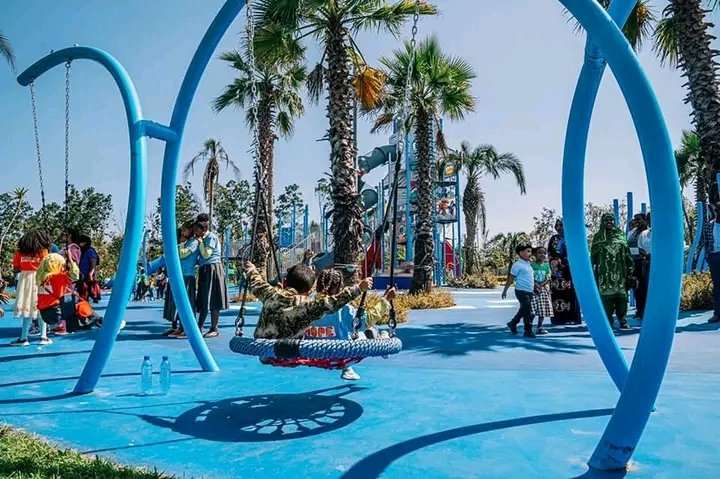 MuhammadHaydera's tweet image. The second phase of Friendship Park opened today. It combines sports, games, and social interaction. Children learn about science and technology while playing. Young people read and engage in sports. (1/2)