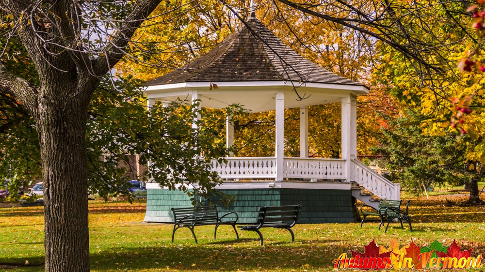AutumnVermont's tweet photo. Please feel free to retweet this post!
Autumn on the town green in Bristol Vermont
#NewEngland
#Foliage
#Travel
#Vermont
#greenmountains
#vermontfallfoliage
#VermontFoliage
#newenglandfallfoliage.
#onlyinvt https://t.co/MF1qJ2SHuD