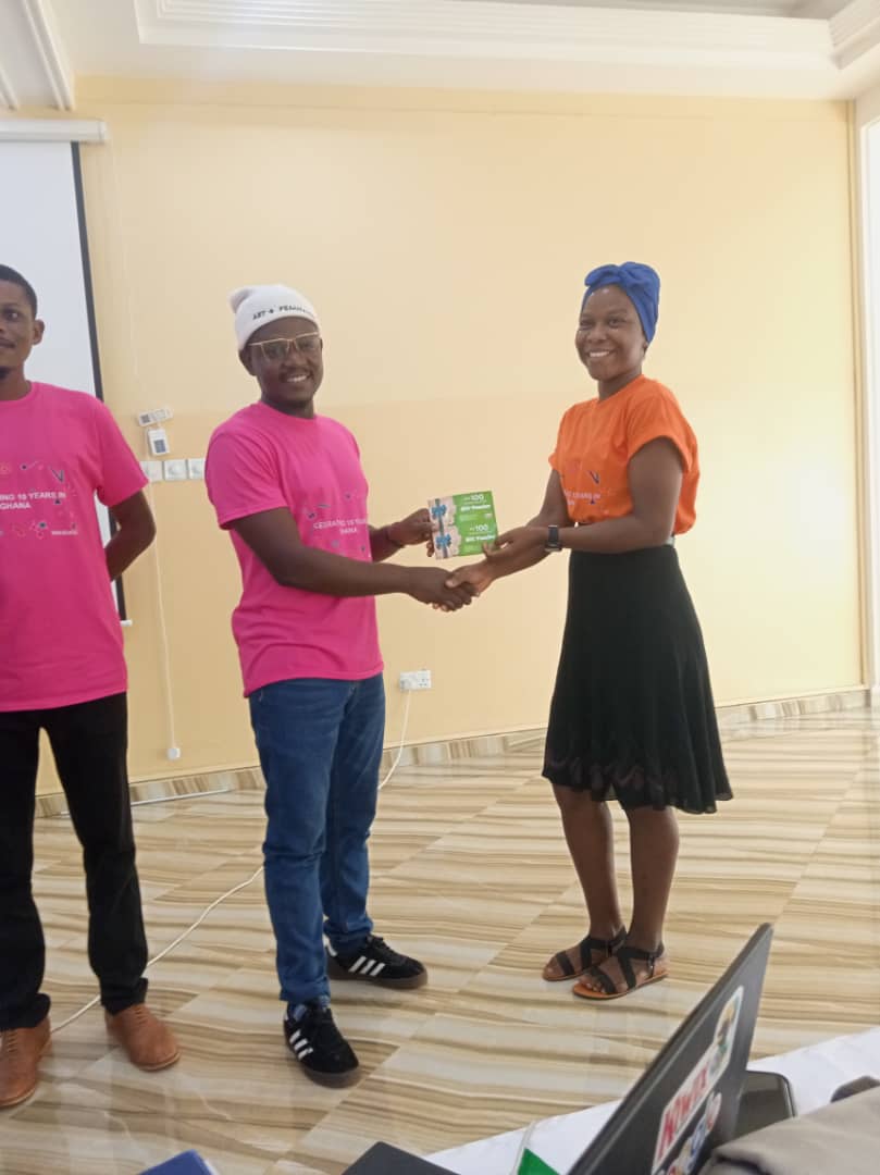musahfuseini4's tweet photo. Wikidata birthday celebration in Tamale, Ghana. As part of the activities to mark the day, prizes were awarded to hardworking volunteers.
Cheers🎊🍾🥂🎂🎊
#Wikidata10
#Wikidatabirthday
@Wikidata
@DagbaniWiki
@GureneWikimedia
@Moore_Wikimedia
@Sadike25
@WikidataGhana https://t.co/dDwDaGcE4P