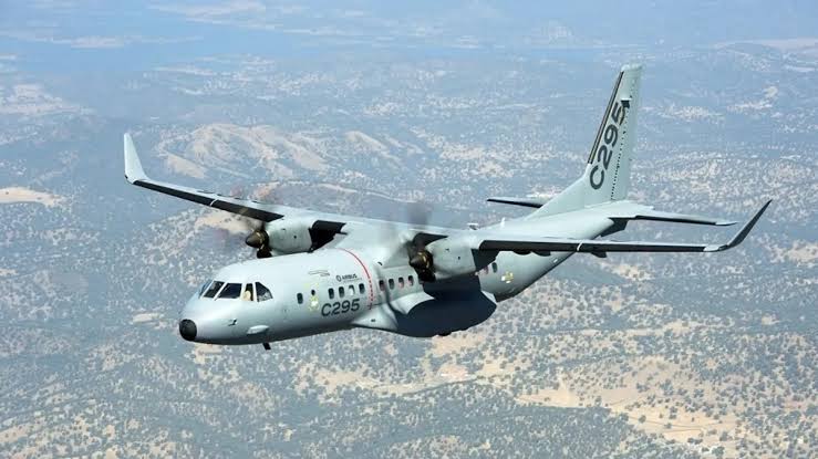 Make in India: C-295 aircraft is a new-generation tactical airlifter. It has a rear ramp door for quick reaction and para dropping of troops & cargo. It has short take-off and landing (STOL) feature. Now, Airbus C-295 aircraft's manufacturing facility will be setup in Vadodara.