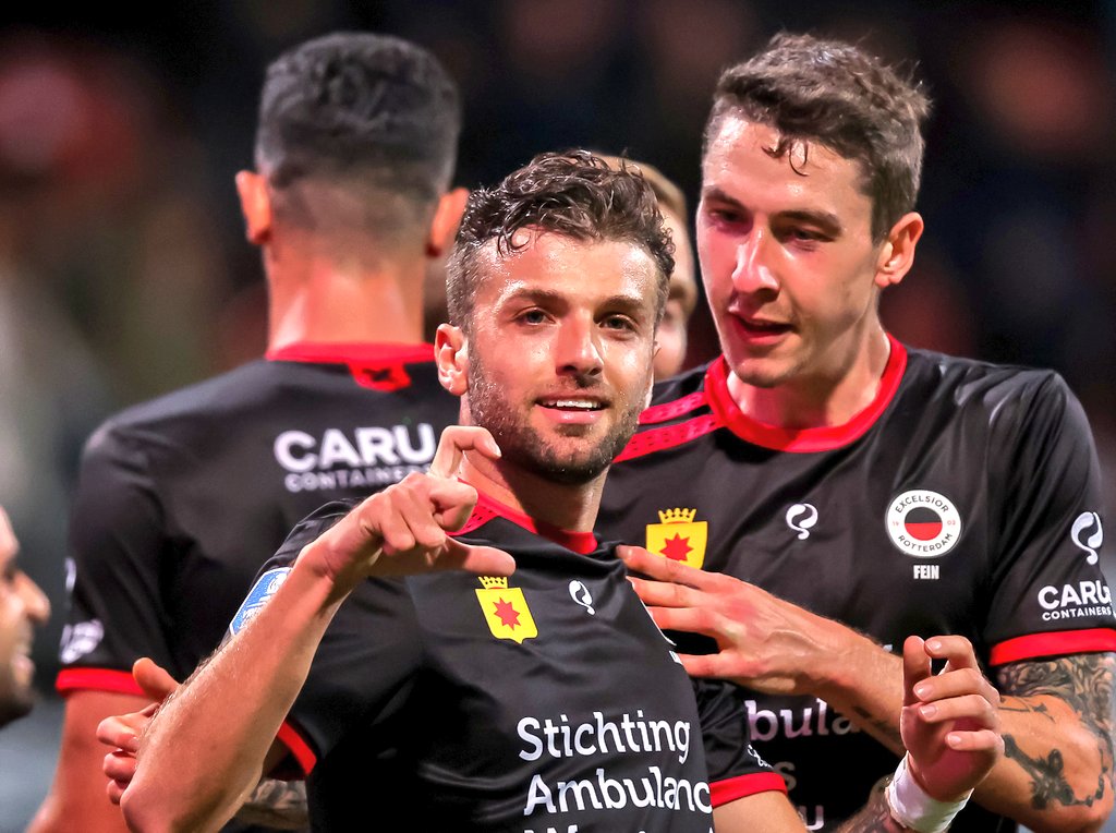 🇬🇷 Let's talk about Lazaros Lamprou The winger has 4 goals & 1 assist in his last 5 games for Excelsior Provided he continues performing at club level, should Gus Poyet call him up to the Ethniki Omada for the next international break? Let us know your thoughts below 👇