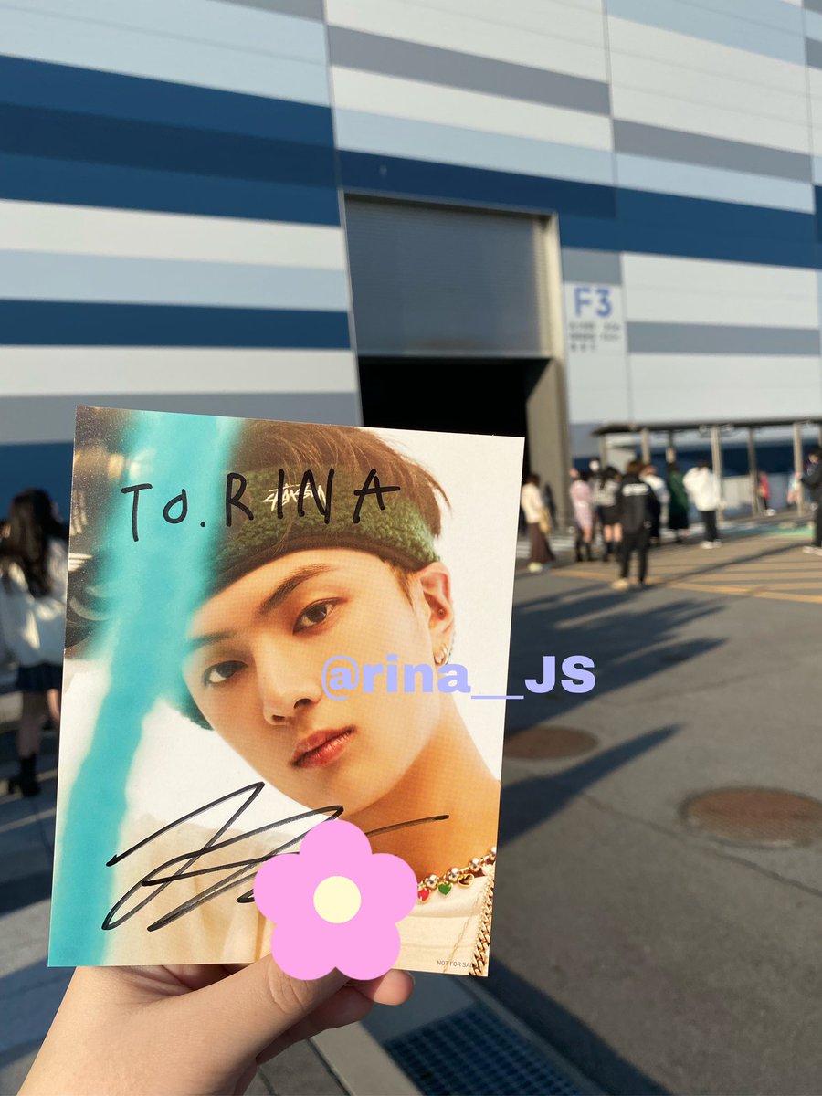 rina__JS's tweet image. 2022.10.30 
ジェイくん 個別サイン会 レポ

ん？？の破壊力やばすぎたけどジェイくんほんとにかっこよかった！😭🤍
幸せ空間＆幸せな時間すぎた、、、🥺
4枚目の写真みたいニコってして最後手振ってくれてサイン会終わりました🥰
サランヘヨ言えなかったの後悔🥺

 #ENHYPEN  #JAY