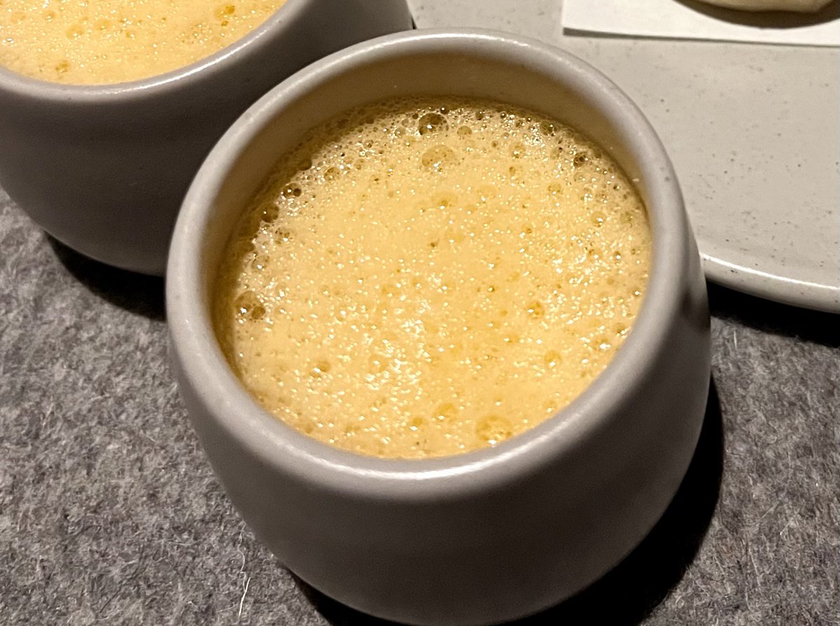 FineDiningExp's tweet image. Highly anticipated seafood course #Pujol Crab chilpachole and sea urchin… BUT it was just a shot of foam with beans. (@sped98 Another culinary theft incident 🤬) See my long review: finediningexplorer.com/reviews/rest-o…