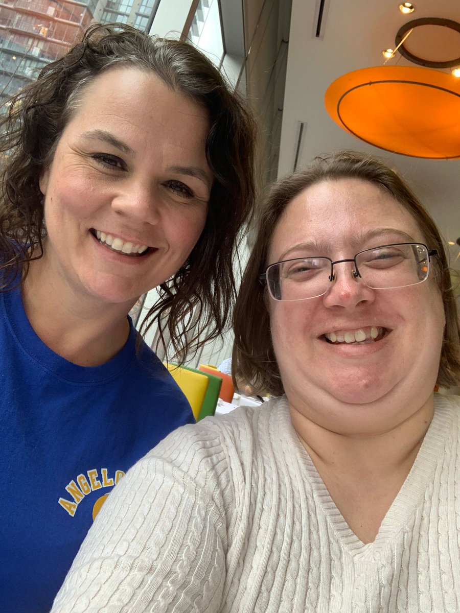 MENAWCA pasts president Kelly Wilson and Amy Hodges reunite at #iwca22