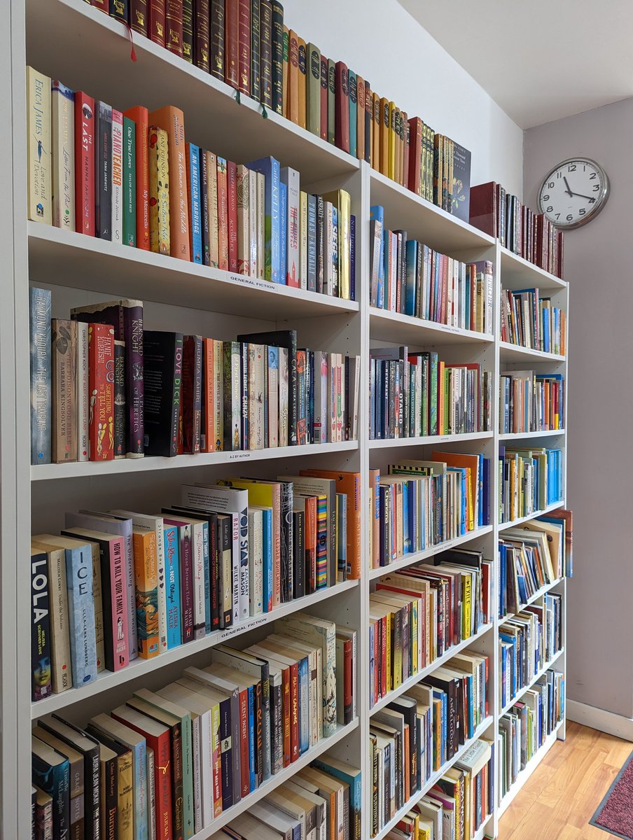 EdiCommBookshop's tweet photo. Oops! Forgot to change the time on the clock!
That's means a hole extra hour today to come down and pick up your next book!
#clocksgoback #edinburgh #leith #leithedinburgh #leither #leithlife #leithbusiness #edinburghlife #edinburghbooks #greatjunctionstreet #books #bookshops https://t.co/RB14RgloN8