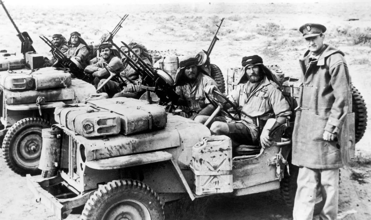 Listened this morning to @exSASChrisRyan on <a href="/GBNEWS/">GB News</a> radio speaking with Michael Portillo about the formation of the Special Air Service (SAS) in 1941 by David Stirling. It was excellent and one thing mentioned caught my attention that being a reference to parachute dummies 1/2