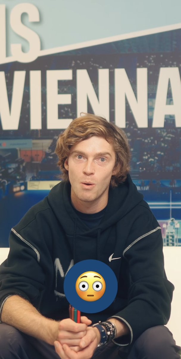 dengdaiDwait's tweet photo. @ErsteBankOpen @AndreyRublev97 😳😊 https://t.co/rltLwrVgrT