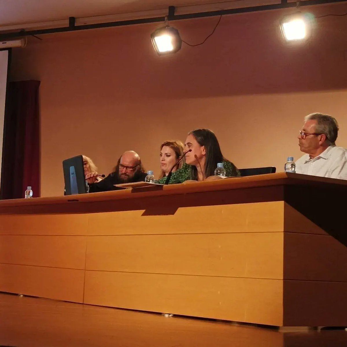 pp_polop's tweet photo. ENHORABUENA a la nueva "Asociación de Polop de la Marina para el desarrollo histórico, artístico y de protección medioambiental" 🤝

➡️ Antonio Iborra: "Las asociaciones dan vida a nuestro pueblo, hay apoyarlas y dotarlas de los recursos que puedan necesitar". https://t.co/0uMNjSVzwY