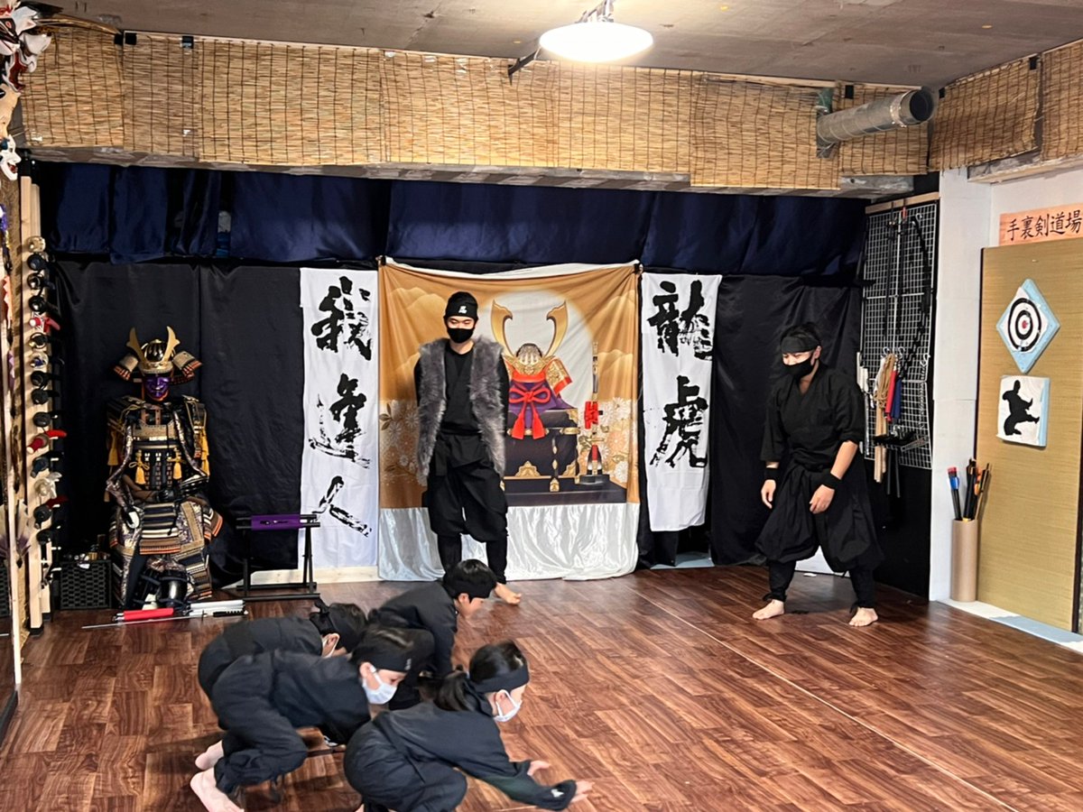 mugenzin8's tweet photo. 本日はハロウィン企画で忍者体験をしました。
みんな忍者衣装を着て忍者を学んで頂きました。もっとやりたいというお声を頂いたので、是非また企画いたします。参加して頂いた皆様ありがとうございました。 https://t.co/xrtsPAh7Ef