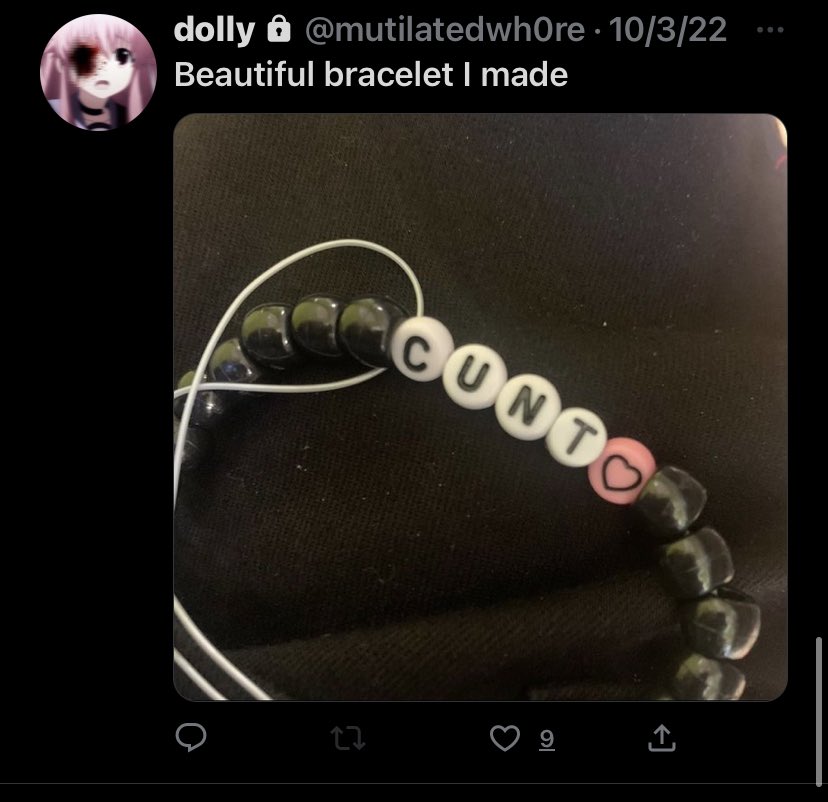 ivfIuid's tweet photo. EXCUSE YOU? THAT IS MY BRACELET? FROM MY INSTAGRAM SPAM ACCOUNT? WHO ARE YOU? https://t.co/L7Y5qNPfz1