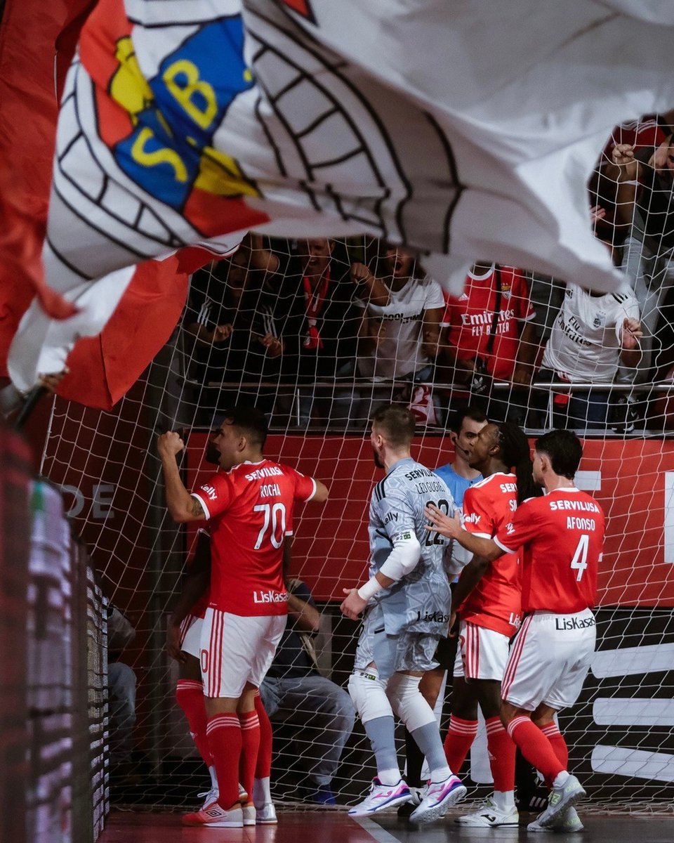 3️⃣ jogos, 3️⃣ vitórias! ✅ Os leões e as águias qualificaram-se para a Ronda de Elite da Liga dos Campeões só com vitórias!