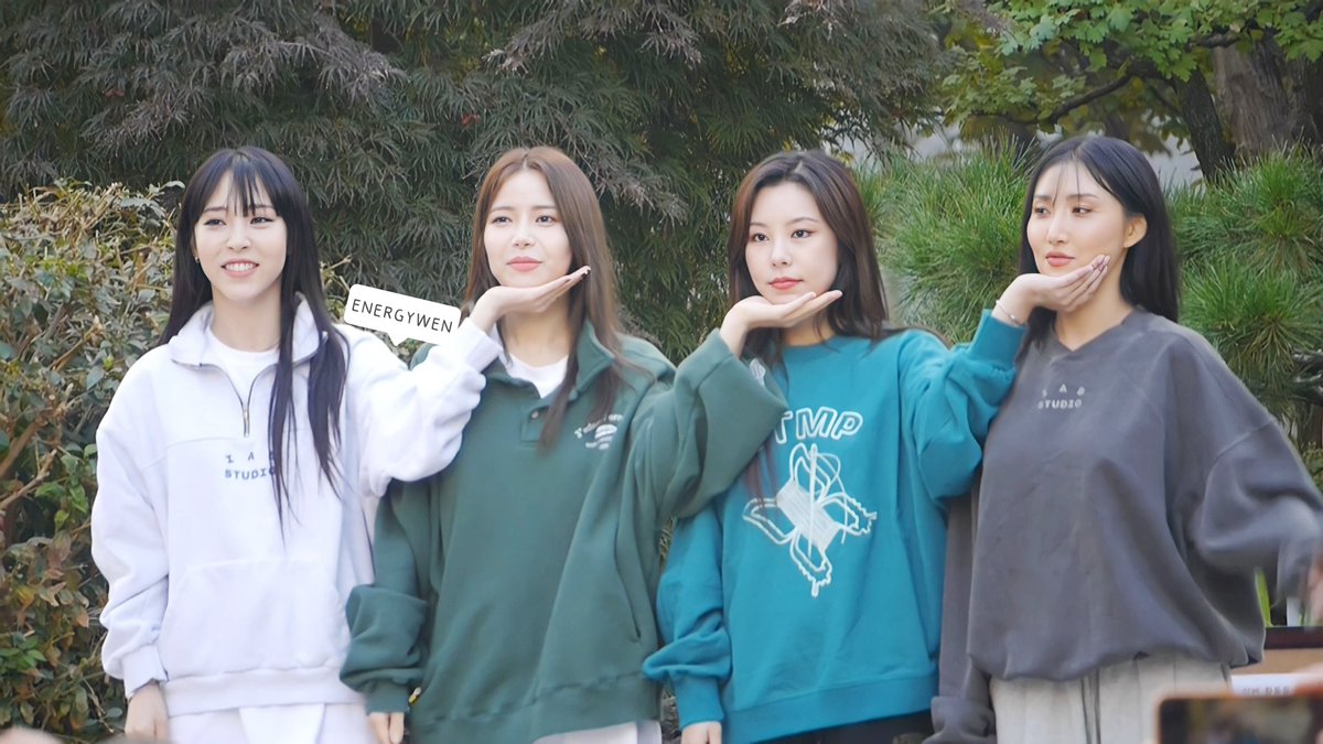 Chiara_moomoo's tweet photo. D-7 I always wanna see them this happy❤️
#MAMAVOTE #mamamoo https://t.co/skAlmBZWgv
