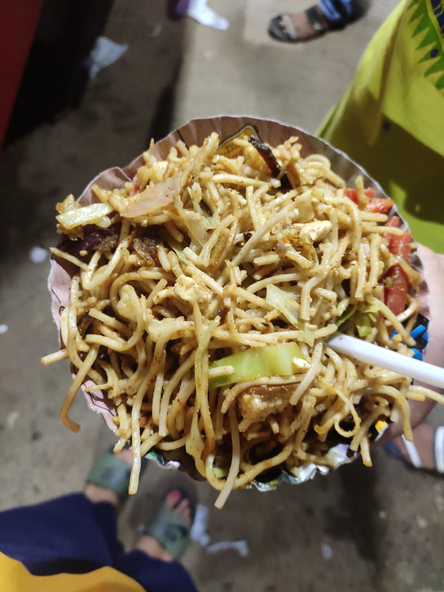 n57875400's tweet photo. ଆସ କିଏ ଖାଇବ #chowmin 😊😊😊
 #yummy #tasty
#sandhyabhojan #ସନ୍ଧ୍ୟାଭୋଜନ https://t.co/unrRisB7GM