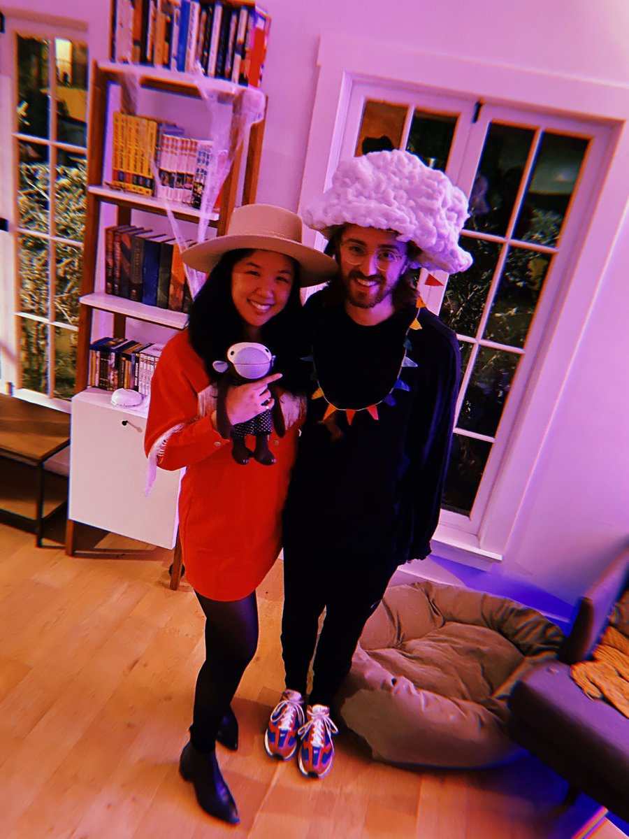 karenyhan's tweet photo. a very NOPE halloween ☁️🐎 https://t.co/8j92PxBDMf