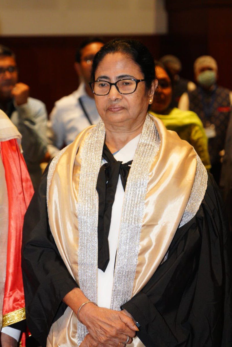 AITCofficial's tweet photo. Our Hon'ble Chief Minister Smt @MamataOfficial attended the 14th Convocation ceremony of West Bengal National University of Juridical Sciences today. 

She expressed her heartfelt gratitude to the entire law fraternity for their invaluable contributions. 

Few glimpses 👇 https://t.co/5DKrplmCVq