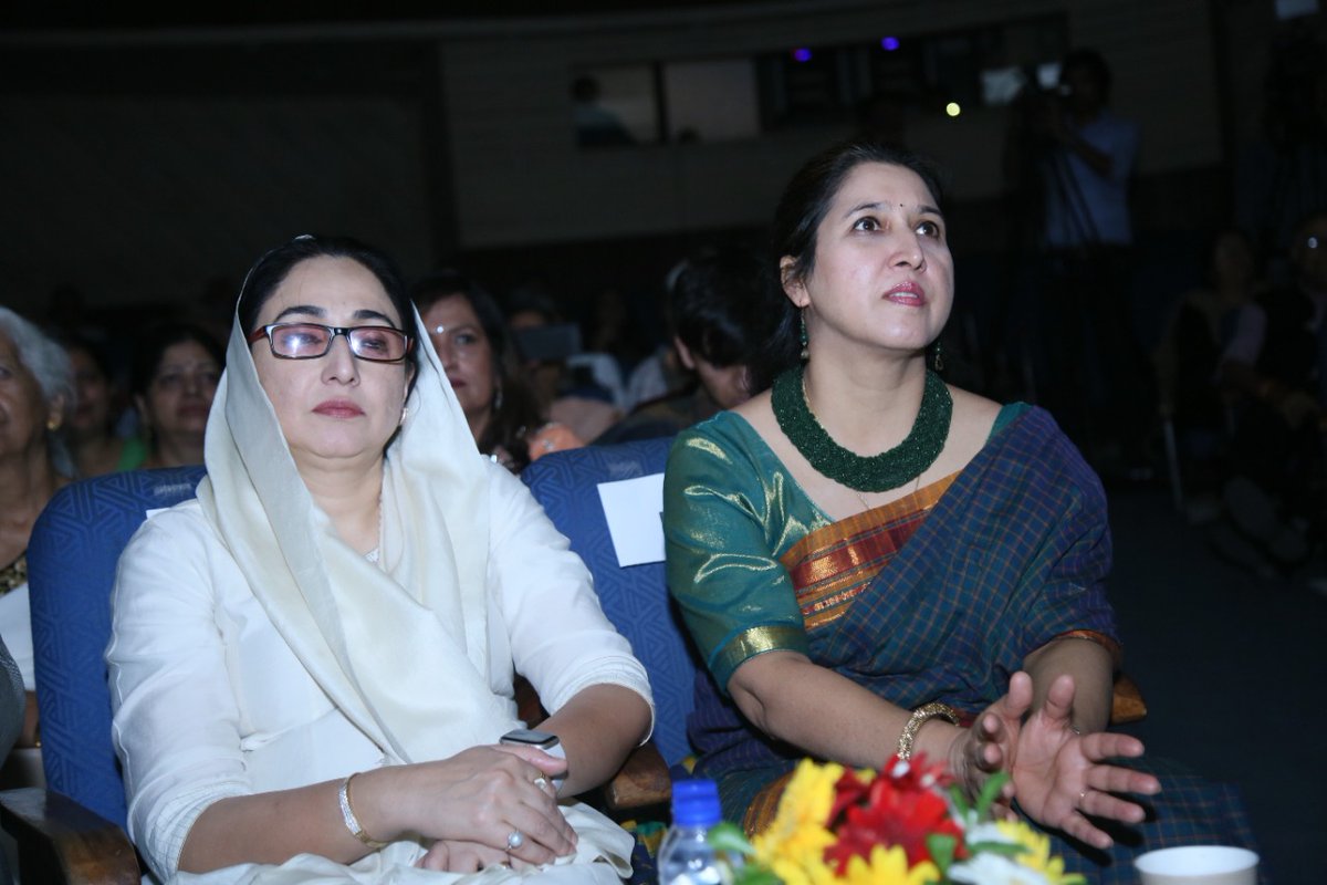 nirupamakotru's tweet photo. Glimpses of the #HarmonyIndia awards held at SriRamCentre on 28 October.Highlight of the evening was tribute to #PtBhajanSopori &amp; award in his name to #ShameemaDevAzad, legendary singer of #Kashmir. DrAparnaSopori was present; @abhaysopori accepted award on behalf of Shameemaji. https://t.co/upJa7M9oEb