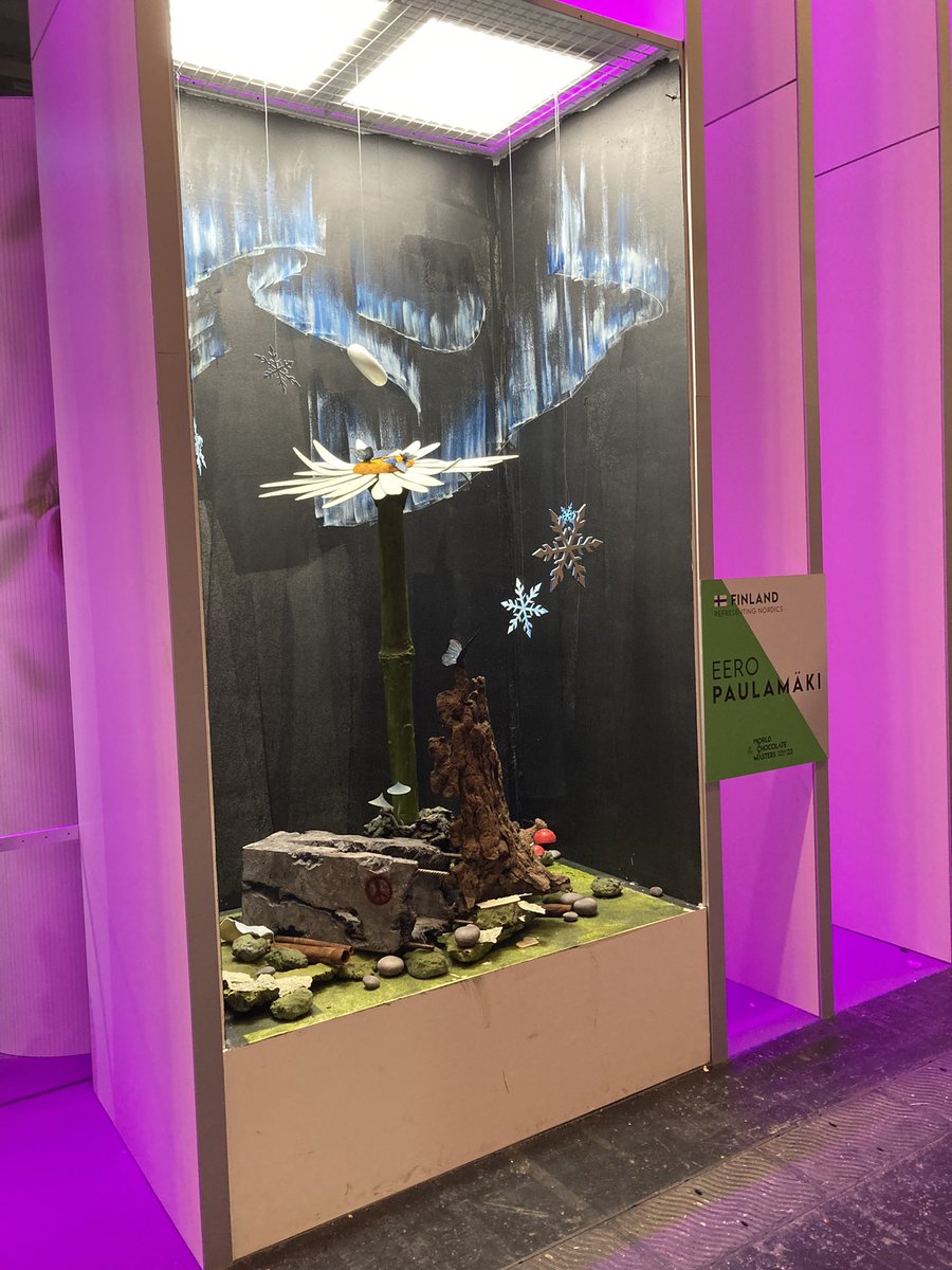 Make your opinion count! Until Monday 31st Oct 4PM CET you can vote for #WOW SHOP WINDOW and support our <a href="/EeroPaulamaki/">Eero Paulamäki</a> to win the Public Vote Award during the live-streamed WCM award show at 6PM🏆 Go now to worldchocolatemasters.com to vote!
#NorthernMagicMadeReal