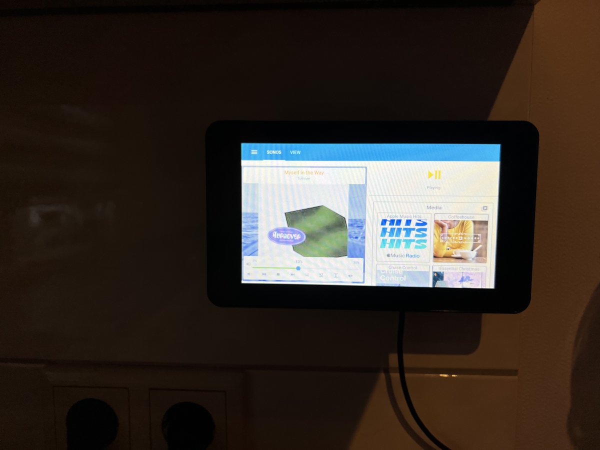 rendy_jansen's tweet photo. @caseyliss Another Sonos-Pi project that really helped in the 💁‍♀️-approval is this Sonos-Touchscreen dashboard in the kitchen, using a Raspberry Pi talking to Home Assistant https://t.co/cpGyVXY8zy
