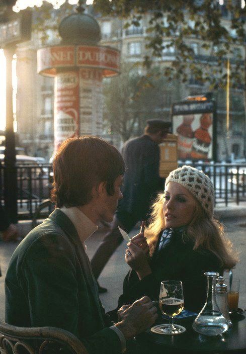 Bruno Barbey. 
Couple à la terrasse d'un café 
1970  Paris