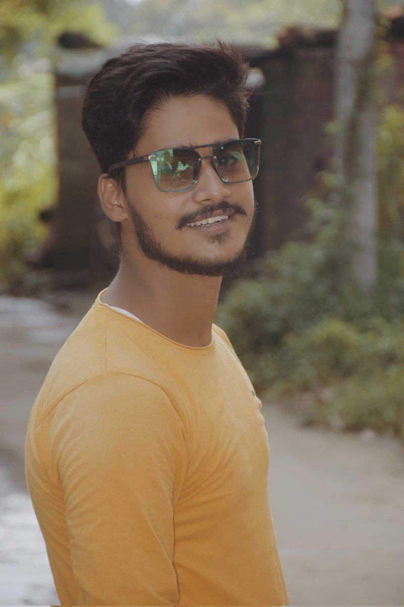 Ankitmishra024's tweet photo. सूर्य आराधना के महापर्व 'छठ पूजा' की हार्दिक शुभकामनाएं।
सूर्यदेव सभी के जीवन में सुख-समृद्धि, उत्तम स्वास्थ्य और नई ऊर्जा का संचार करें।
जय छठी मैया!

#chhathpuja #chhath #india #chhathmahaparv #chhathparv #chhathpooja #puja #trending #festival #suryadev #mahaparv #chhathpooja https://t.co/ROC0xIGZdm