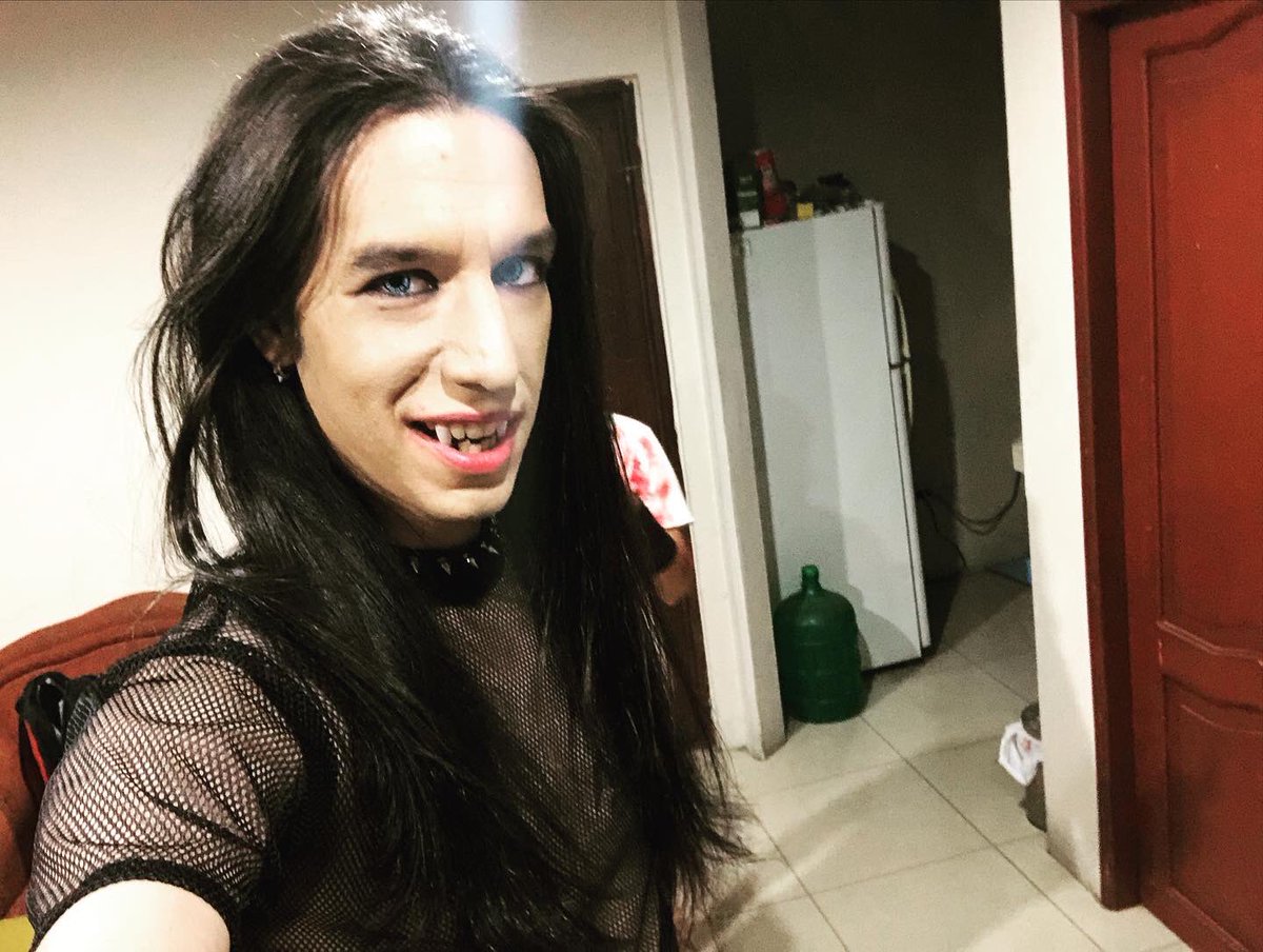 ander_mortuus's tweet photo. Let’s hunt

#Vampire https://t.co/qppQAqXat3