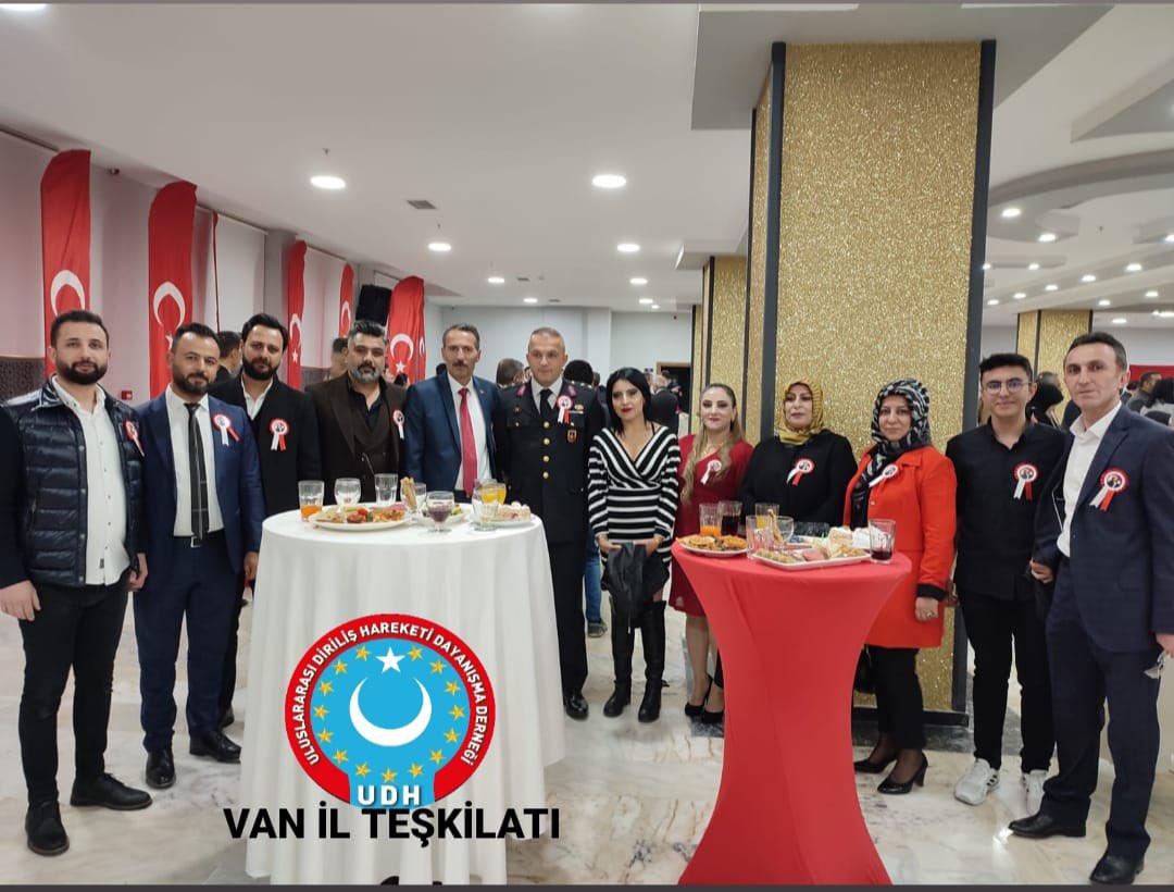 dirilis_sehit's tweet photo. Uluslararası diriliş hareketi şehit ve gaziaileleri dayanışma derneği Van il başkanlığı olarak 29 ekim cumhuriyet bayramı programına katılım sağladık CUMHURİYET BAYRAMIMIZ KUTLU OLSUN. https://t.co/DLqUY8ibYx