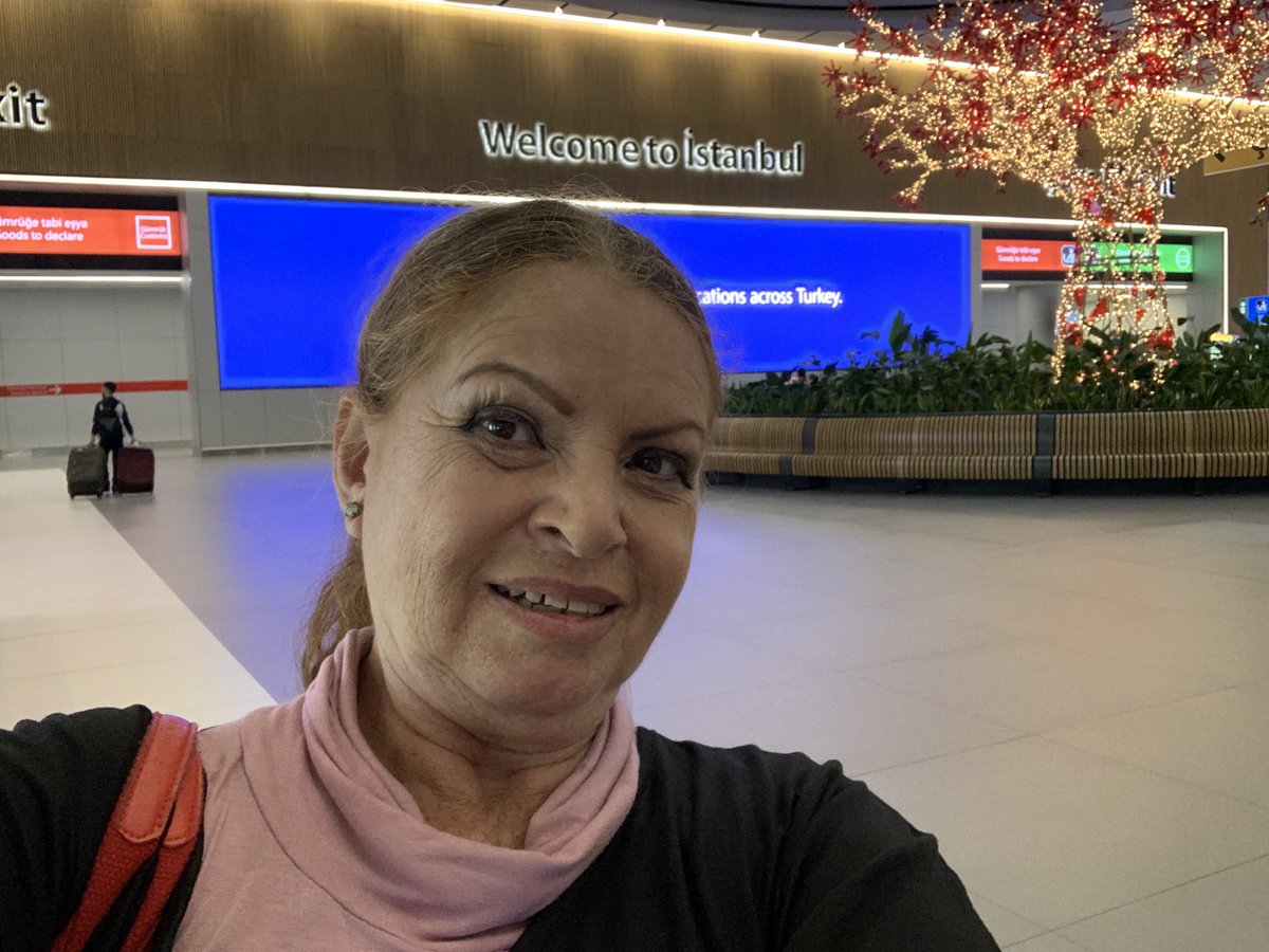 VERO_MIER's tweet photo. Ya llegue 🥰 #MagiaTurca https://t.co/3FuctDG3Oj