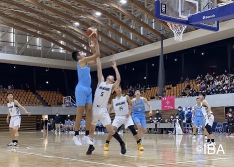 iba_h_basket's tweet photo. 令和4年度 全国高校選手権大会［WINTER CUP 2022］🏀
【茨城県予選会】
◇大会4日目（最終日）／第2試合
◇ Mコート
@かみす防災アリーナ
◇男子の部／決勝
つくば秀英● 57－75 ○土浦日大
（13-17,13-16,23-21,8-21） https://t.co/8DBTesFl9T