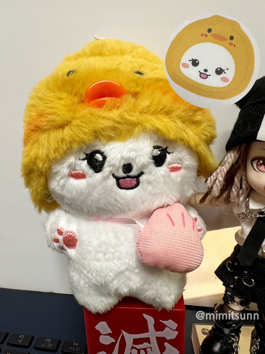 mimitsunn's tweet photo. @hi_ppang 
待ちに待ってたひかワンコちゃん🐶
届いたぁ
普通にいつものように宅急便あけてひかワン飛び出てきて😳😳😳
思ったよりまるまるしてる🤣
作ってたうさ耳帽いい感じにかぶれた💕
オマケシールにぴよワンコがっ😍😍😍
作ってくださりマスターさんありがとうございました https://t.co/CUgbgwcqzD