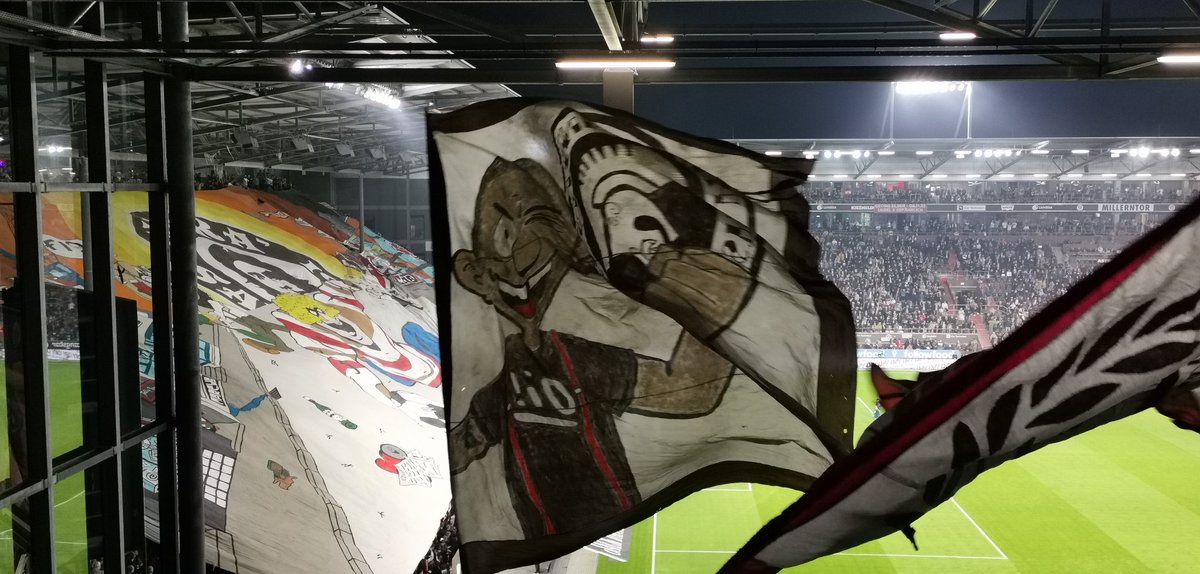 fussball_freund's tweet photo. Was a great evening with @hynzer33 and his family. 🍻 I'm wondering, I have no headache. 😉 #FCSPSVD
Und auf GEht's #S04SCF! https://t.co/SjPTBDWta3