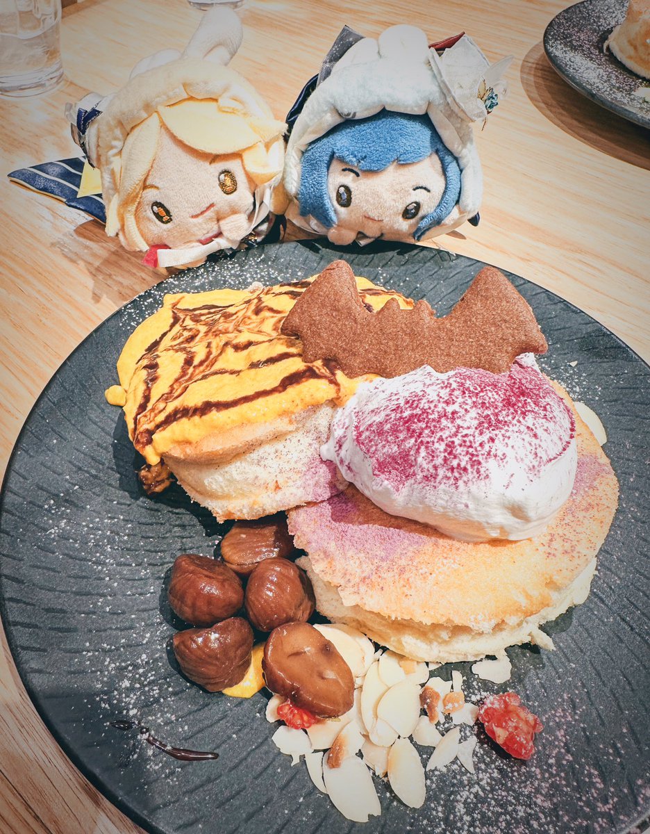 「うまハロウィンパンケーキたべた!これからリプリプさんたちのイベントだ!!! 」|らいぱんだのイラスト