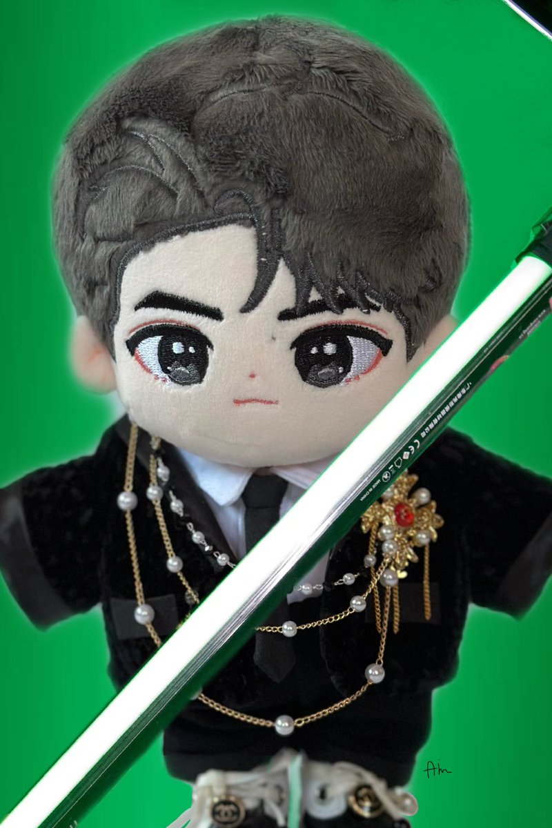 AiMlvlEe's tweet photo. Like father, like son???? Part XLI : 💚🖤
#ตุ๊กตาอี้ป๋อ #YiboDoll #ChaAimKidz https://t.co/KF7NcAaQbO