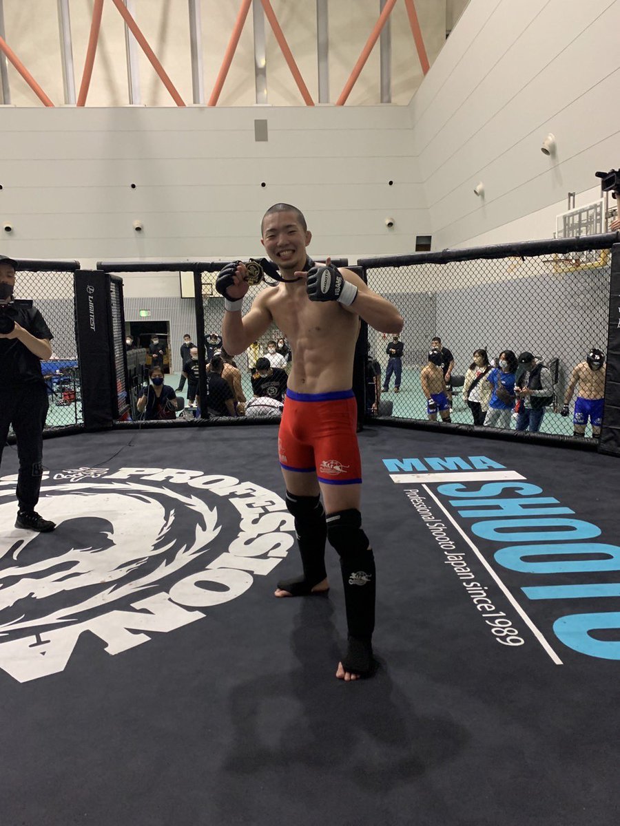 kenjiosawa's tweet photo. 吉村天弥18歳アマチュアパンクラスSクラスに続いてアマチュア修斗全日本も優勝！

皆さん来年プロデューしますのでよろしくお願いします。

#和術慧舟會HEARTS https://t.co/yLg7mXkse2