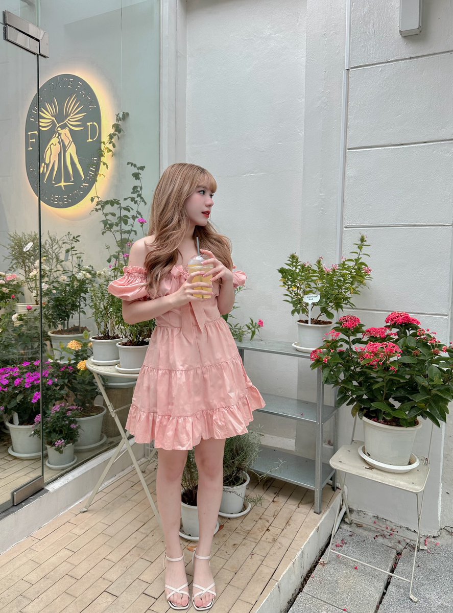 nnanaeeee_'s tweet photo. 🌸🌷🌺💐 https://t.co/7Aqgz5NLLY