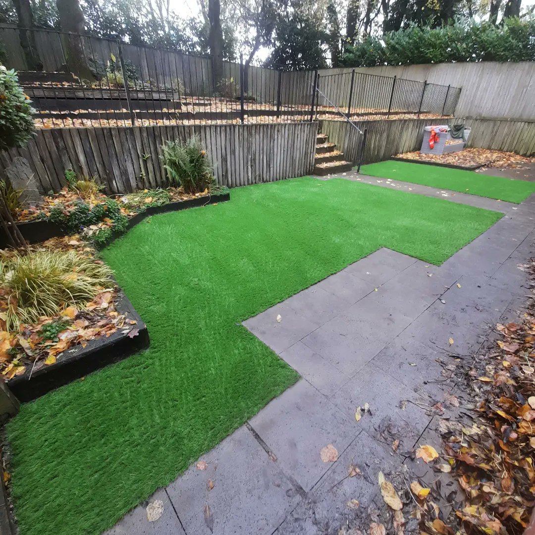 pimcoagl's tweet photo. WOW!!!! Done in a day this transformation took an area from a mud patch into an area that can be used all year round. 
#teampimco #artificialgrass #grass #Lawn #gardendesign #landscapedesign #makeover #smashedit https://t.co/dQLEgcfPzZ