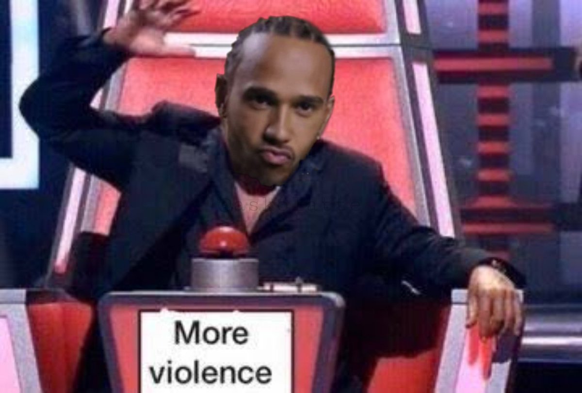 RT @askolatte: i love lewis hamilton more when he presses that button https://t.co/2cJeq2Nnbi