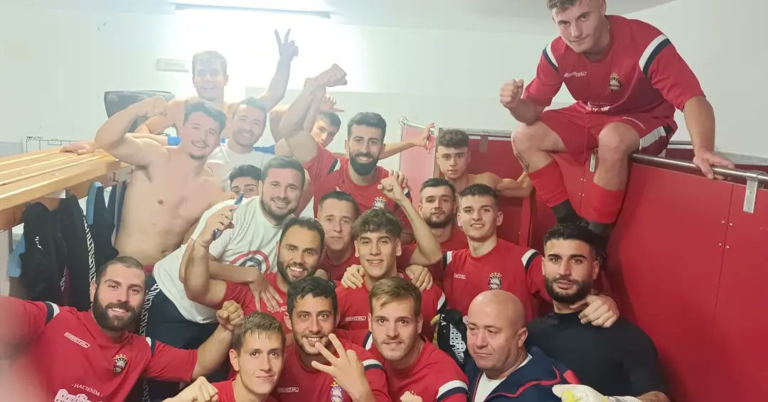 BAEZACF's tweet photo. 📸𝔾𝔸𝕃𝔼ℝ𝕀́𝔸 

¡El antes y el después!

⚽ Nuestros guerreros siguen regalándonos auténticos partidazos. https://t.co/Bbg6LDtiyU