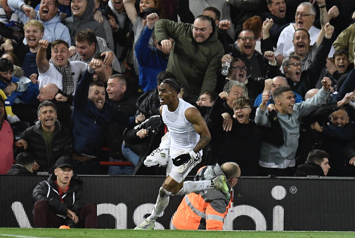 😍 Not a phone in sight!