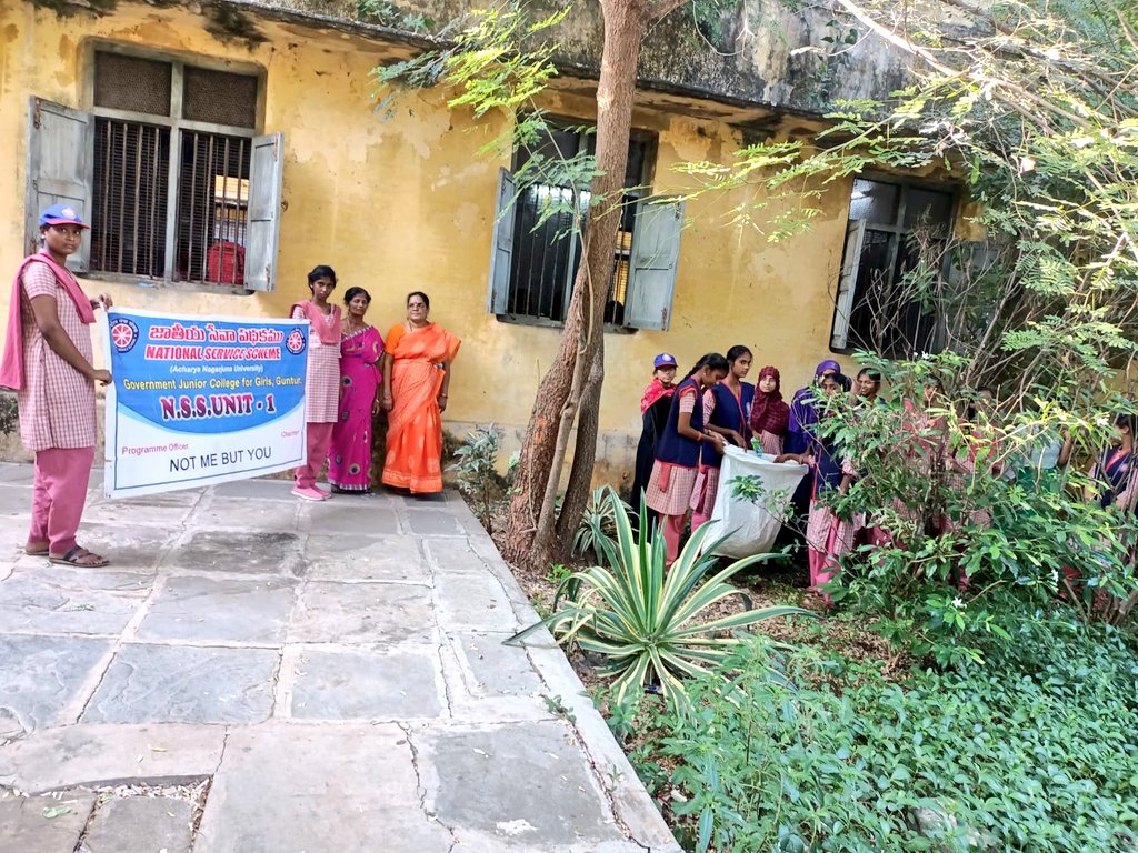 _NSSIndia's tweet photo. NSS Volunteers participated in Clean India 2.0 at Govt Jr College for Girls, Guntur, AP! #SwachhBharat2022 #CleanIndia2 @ianuragthakur @NisithPramanik @YASMinistry @pankajsinghips @pibyas @swachhbharat @PMOIndia @narendramodi @governorap @mygovindia https://t.co/rOYVv3gVYq