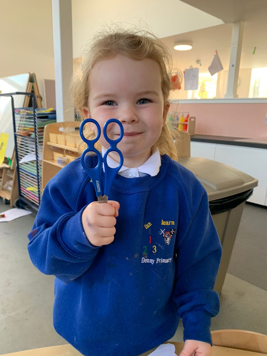nurserydennyps's tweet photo. Busy week in our creative zone from pouring and measuring, to getting creative with different materials, learning to keep safe when using some of the equipment and making sure the water was clear from the floor. #beingresponsible #exploringmaths https://t.co/oE7OhSKyao