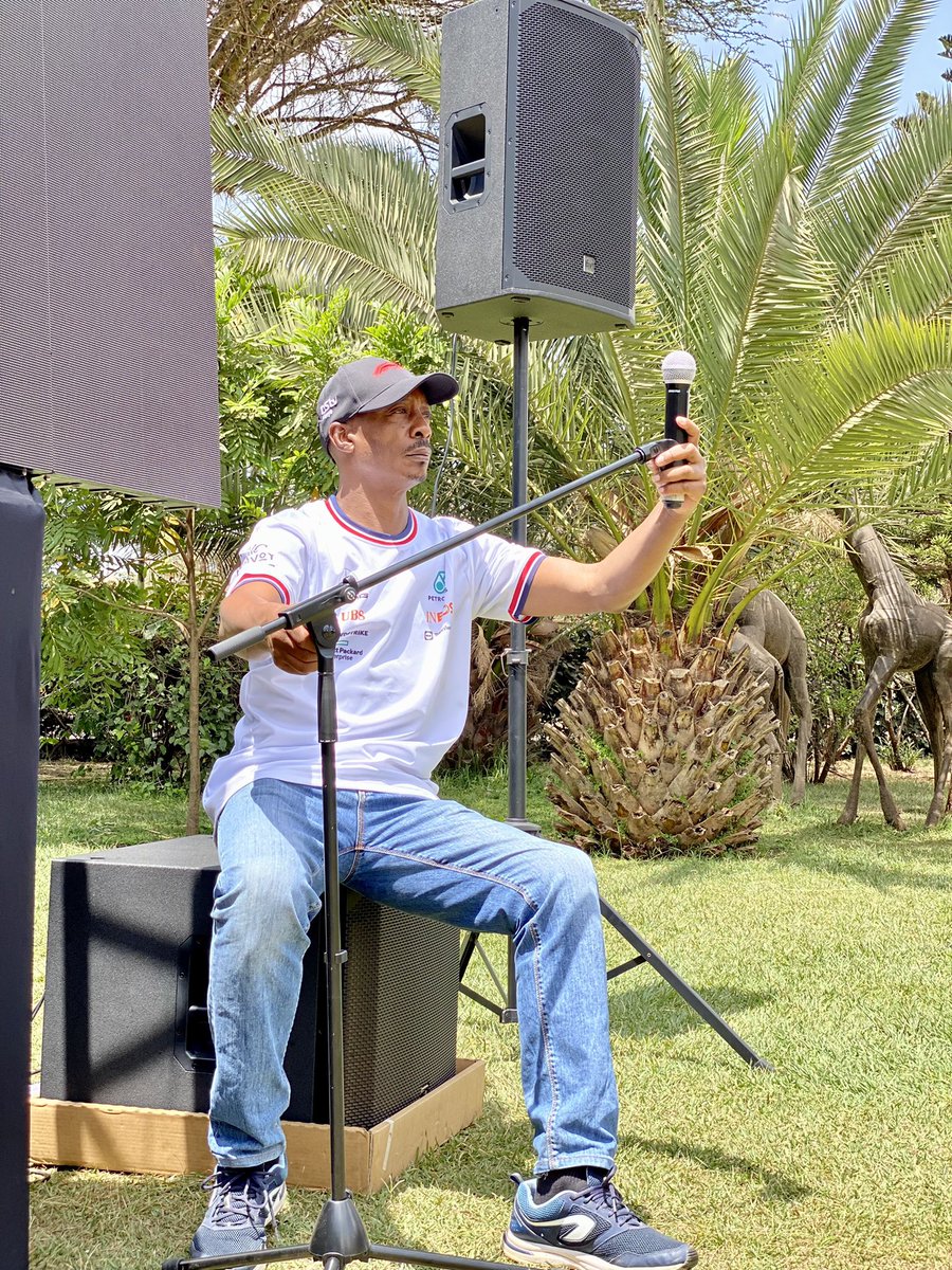 chriskirwa's tweet photo. Sundays Are Mondays For Some of us in Events Industry.
On site @CateChrisLTD 
For all your #AudioVisual Requirements, talk to us.
#OurEventsLife 
#EventOrganizer https://t.co/2YqAaKHel9