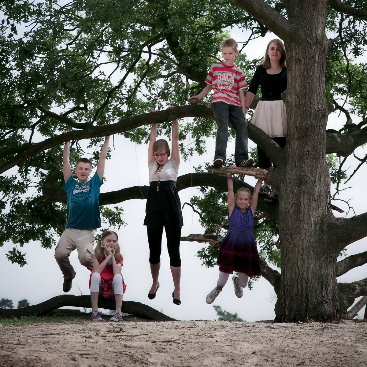 Lieve Guusje. Al elf jaar zonder jou. Dankbaar dat ik over jou en ons gezin mocht vertellen open.spotify.com/show/0rfzAFYUn…