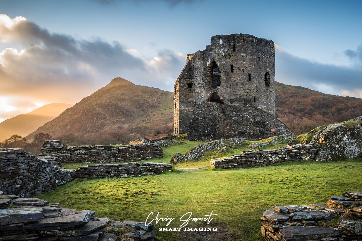 We've reduced prices on our #Etsy page by up to 50% and there's also #FREE UK P&amp;P!
etsy.com/uk/shop/SmartI…

Take a look and pick up a Christmas present or two 🙂

#Snowdonia #Llandudno #Anglesey #YnysMon #Sunset #Sunrise #Castle #Lighthouse #PrintSale #NorthWales #Cymru #Xmas22