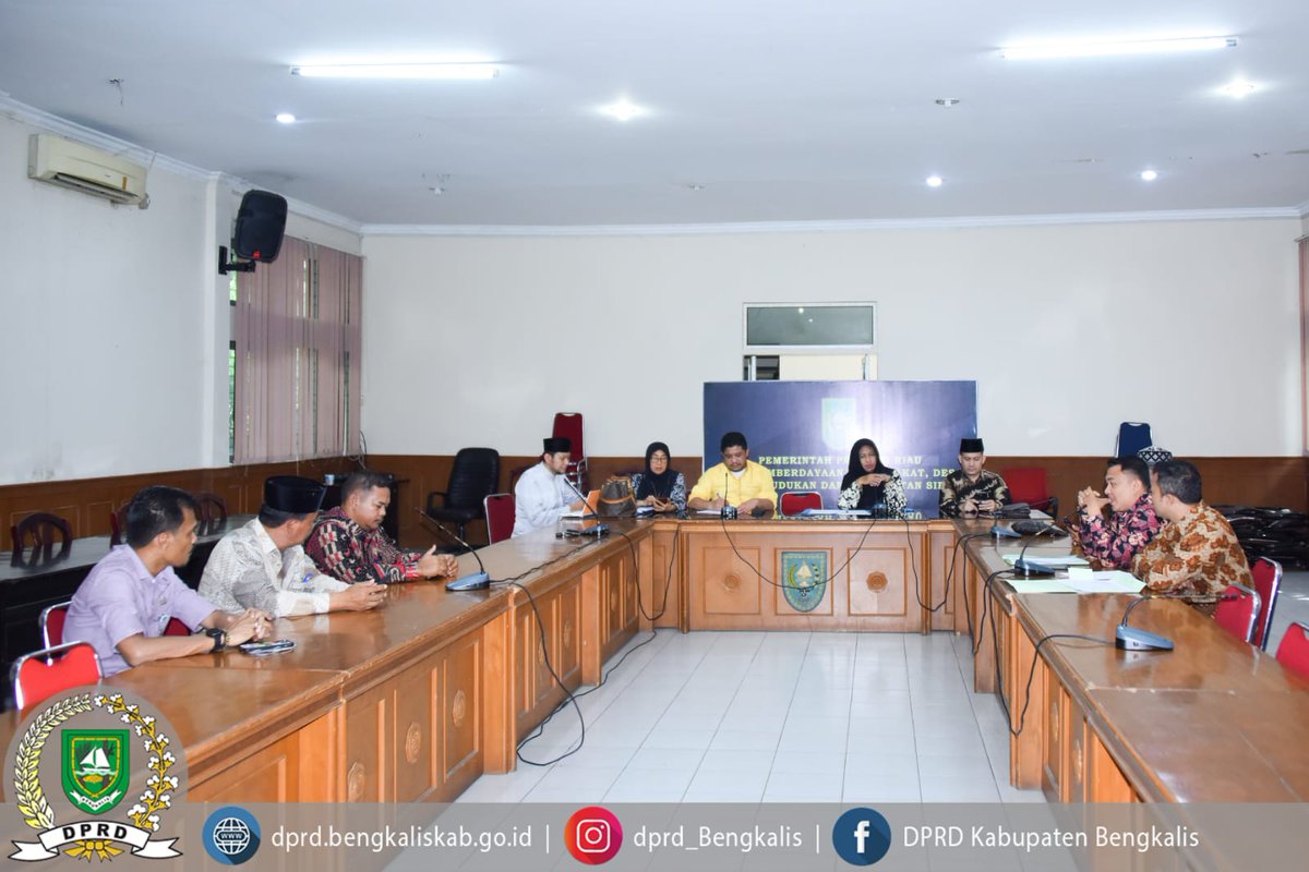 dprdbengkalis's tweet photo. Komisi I Minta Arahan Ke PMD Provinsi Riau Terkait Pemekaran Desa https://t.co/21K5pfNZOF https://t.co/sAaaSP0weS