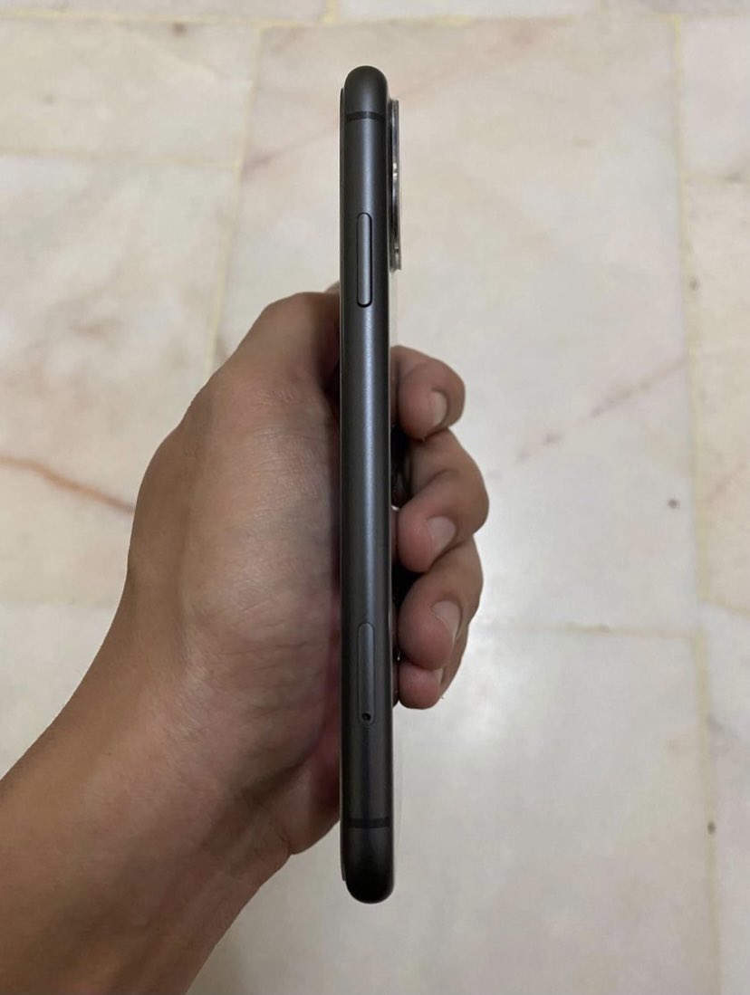 atip_iphone's tweet image. Iphone 11 128gb Myset. good condition. System all fully function. Face id ✅ trutone ✅. Harga RM1450 cod kl/selangor